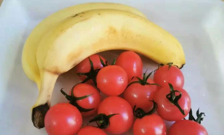 西红柿和香蕉能一起吃吗