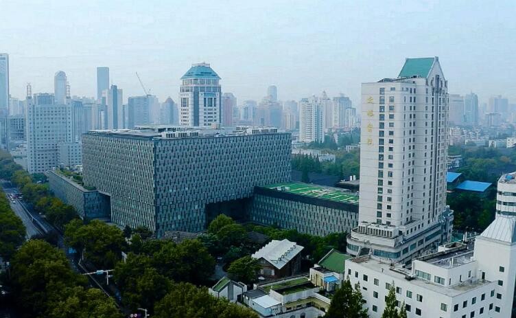 南京鼓楼医院是三甲医院吗